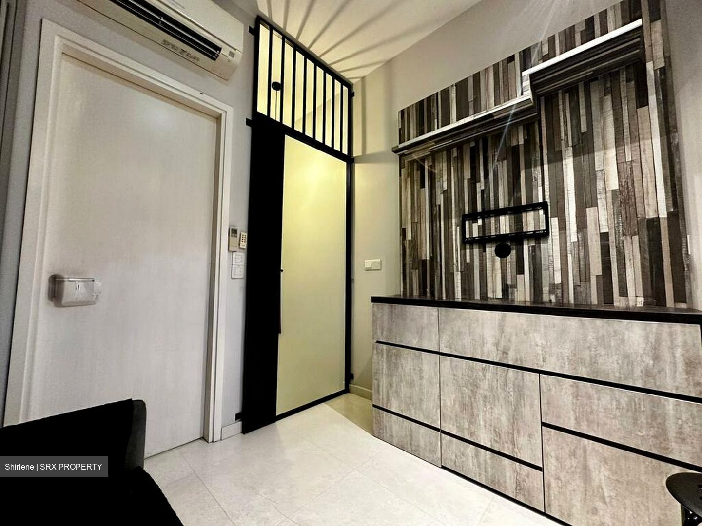 # 1 Loft (D14), Apartment #566301361